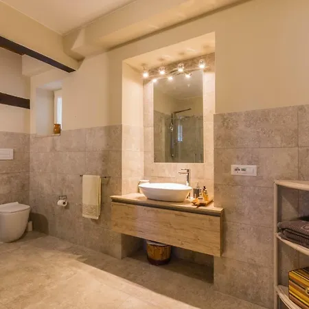Villa Pally Fossombrone